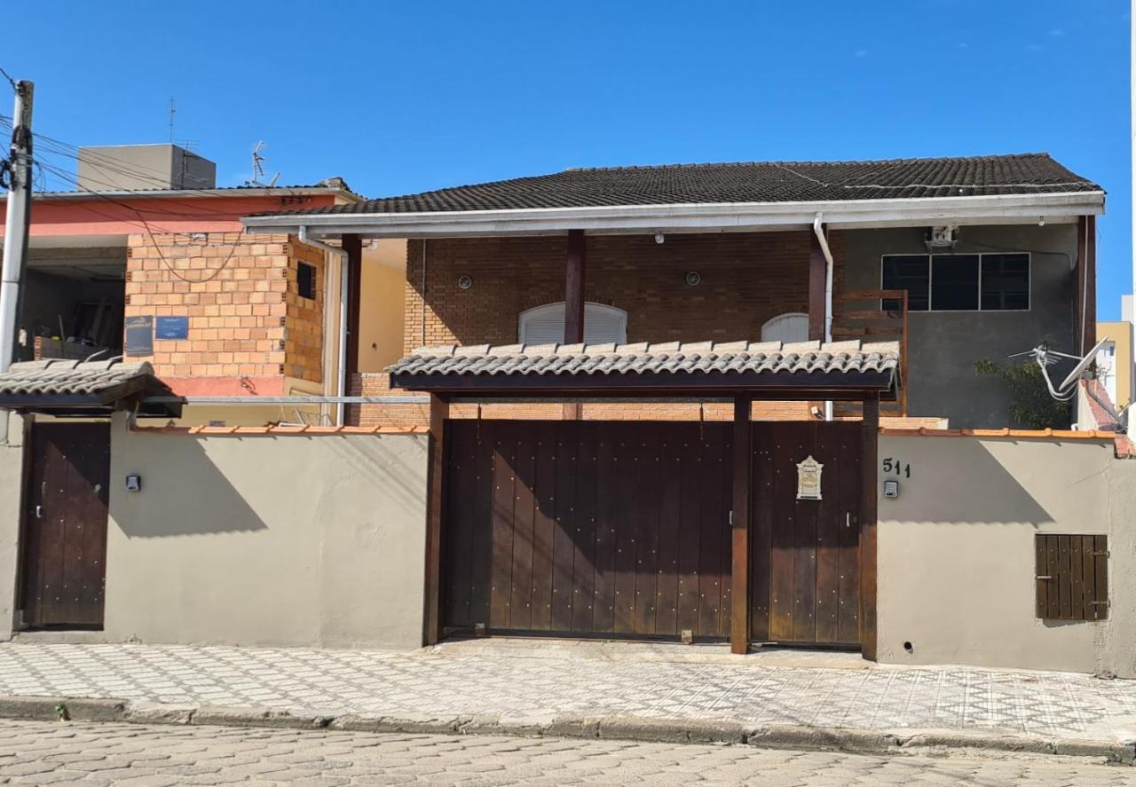 Hostel Praia 102 Убатуба Екстериор снимка